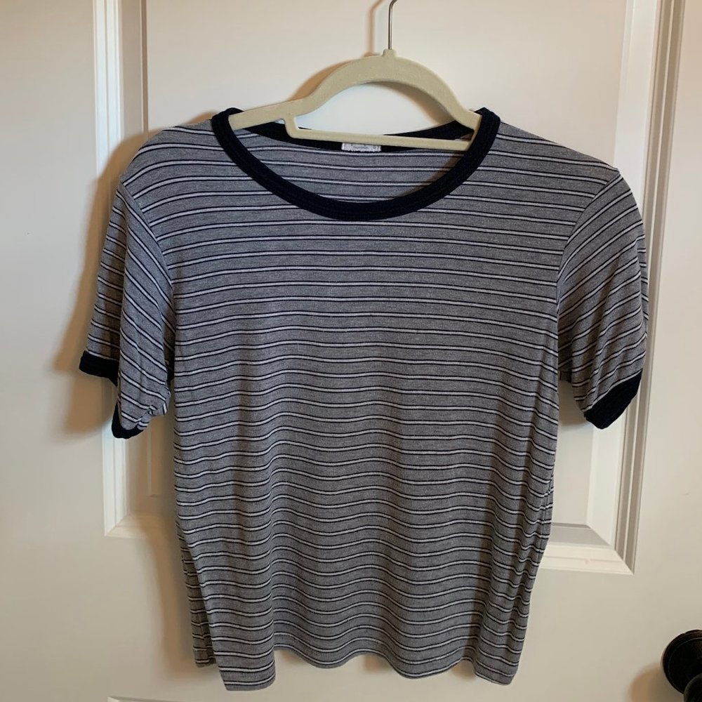 Brandy Melville Tee shirt